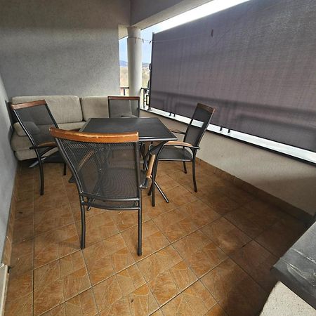 Apartman Ellye Lukavica Esterno foto