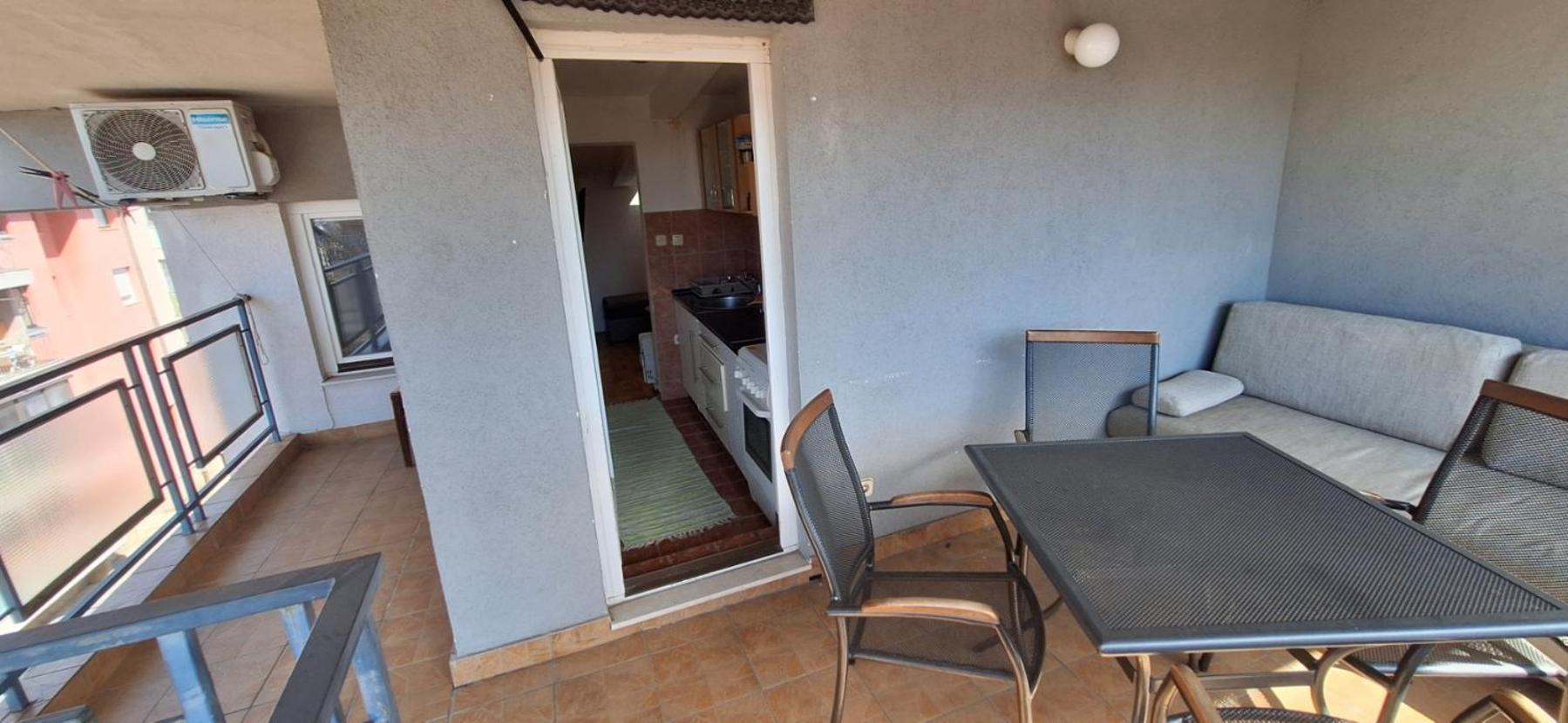 Apartman Ellye Lukavica Esterno foto